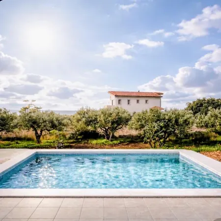 Villa Cassandra Is Waiting For Kounopetra
